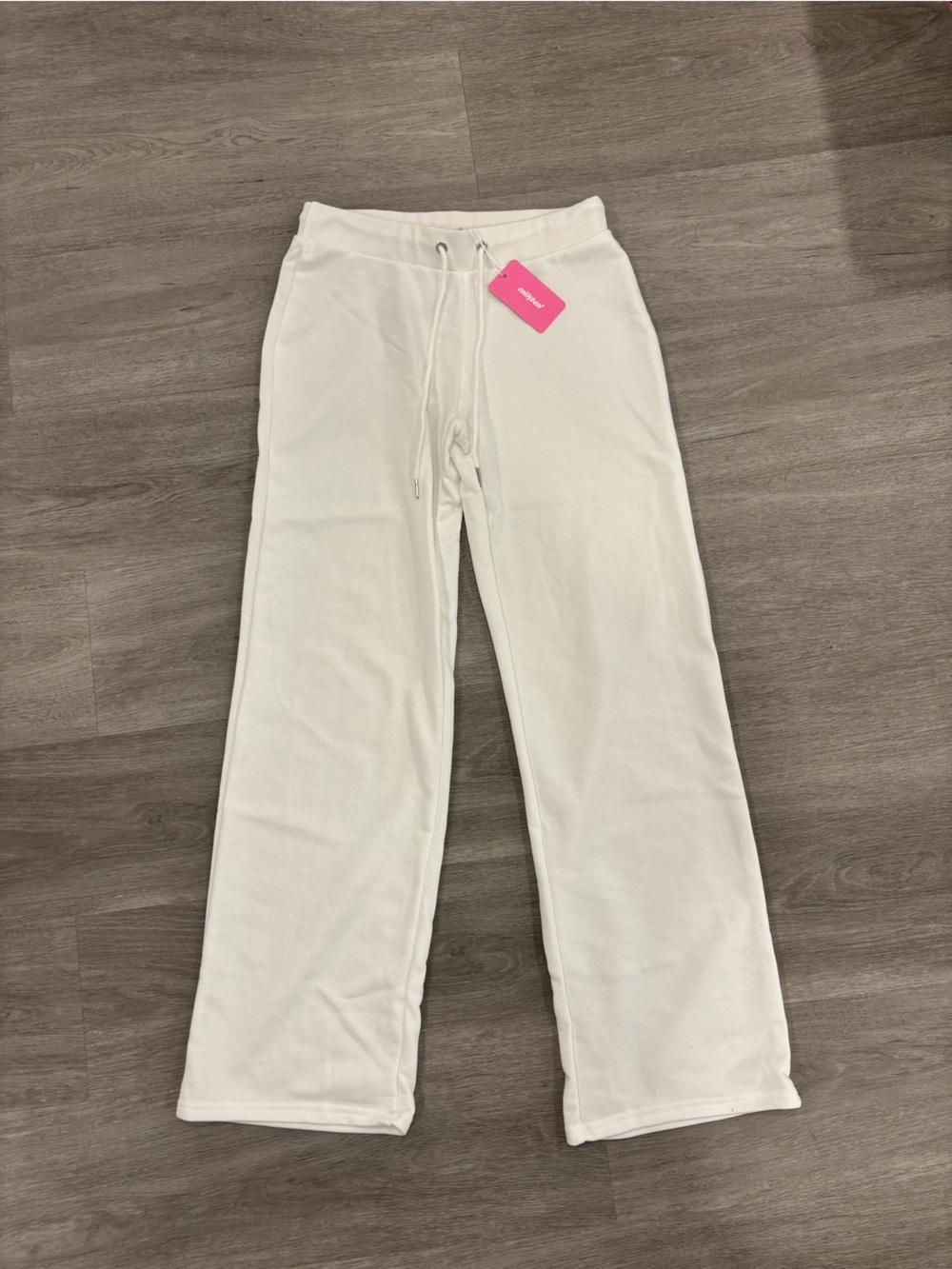 NWT Edikted White Quinn Straight Leg Sweatpants